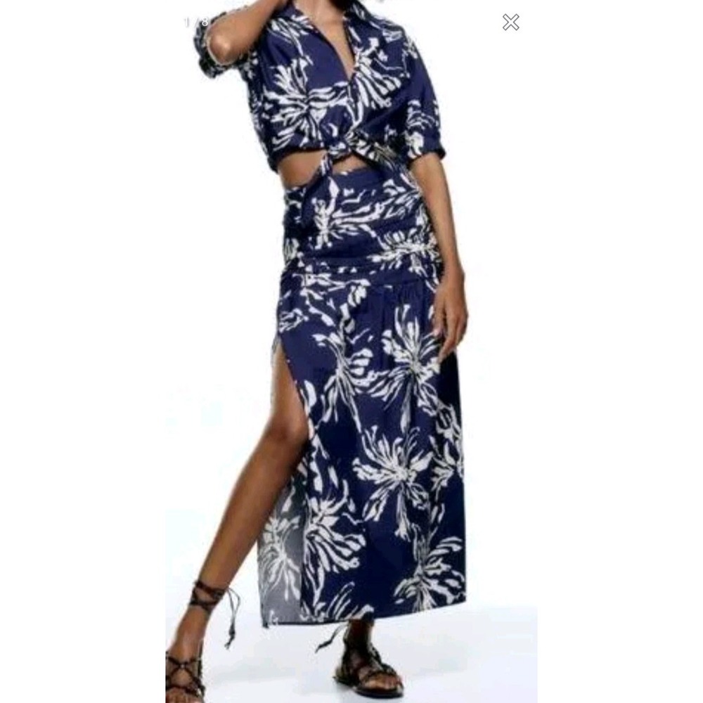 Zara Navy Blue Cream Floral Maxi Skirt Ruched High Waist Side Slit Size L